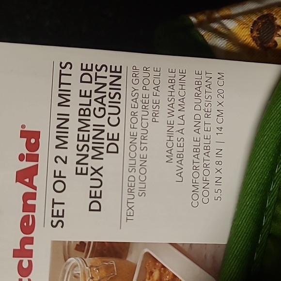 🌻KitchenAid Mini Mitts - Picture 2 of 8